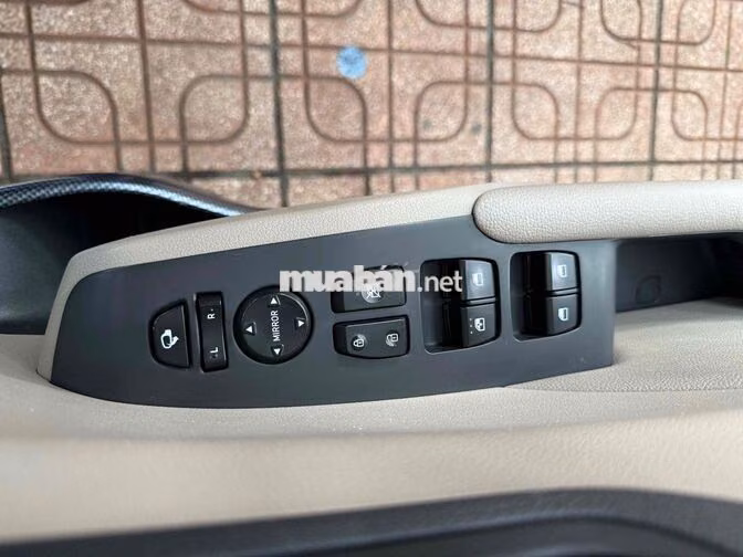 Hyundai Accent 2024 ATH bản full cửa nóc