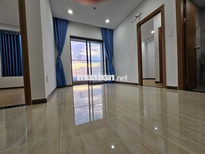 Căn góc - Bcons Plaza - ngay Metro, TTTM, làng Đại Học 2PN chỉ 2 tỷ300