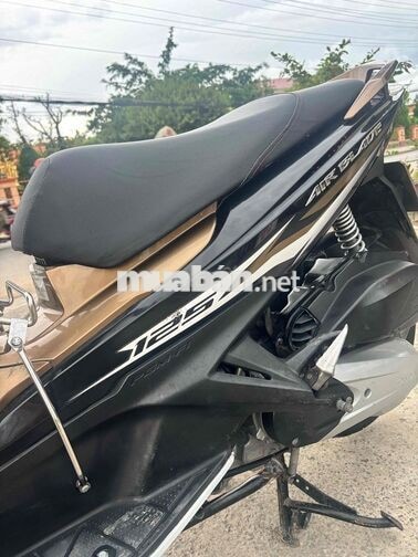 Honda Air Blade 125cc Đen Vàng Đồng