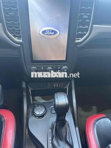 Ford Ranger XLS 2024 2 cầu Tự động Trắng