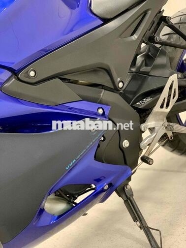 Yamaha R15 V4 2022 Xanh GP odo 9900 km xe đẹp keng