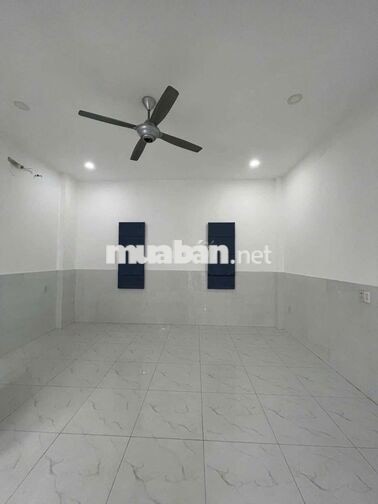 NHÀ 3 TẦNG ĐÚC BTCT TỈNH LỘ 10 - 5X16M 1 TRỆT 2 LẦU + SÂN THƯỢNG-3PN