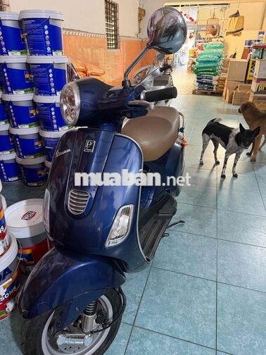 Piaggio Vespa Xanh