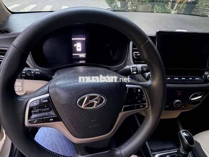 Hyundai Accent 2021 Tự động Trắng