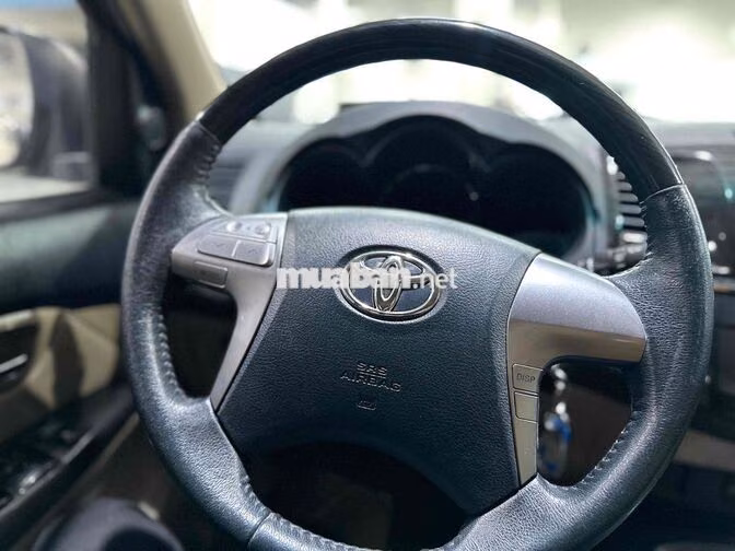 Toyota Fortuner 2014 2.7V Đen Tự động