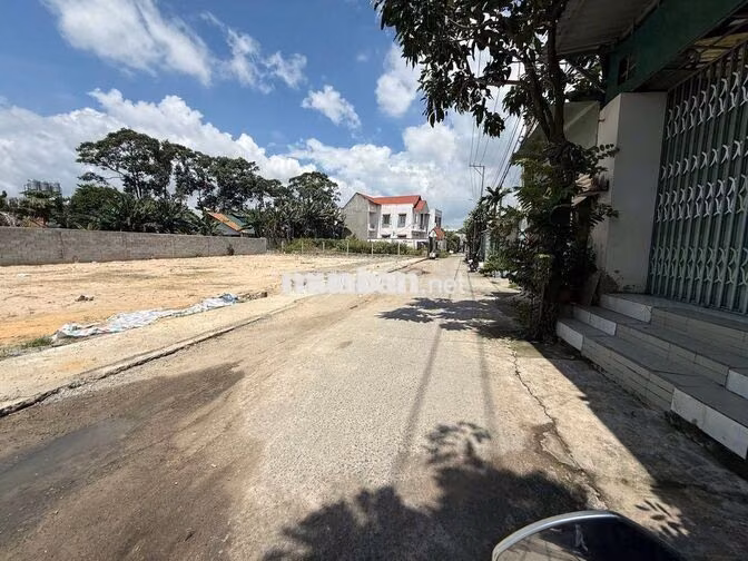 bán đất tân hiệp 18 hóc môn 110m2 gần chợ hóc môn