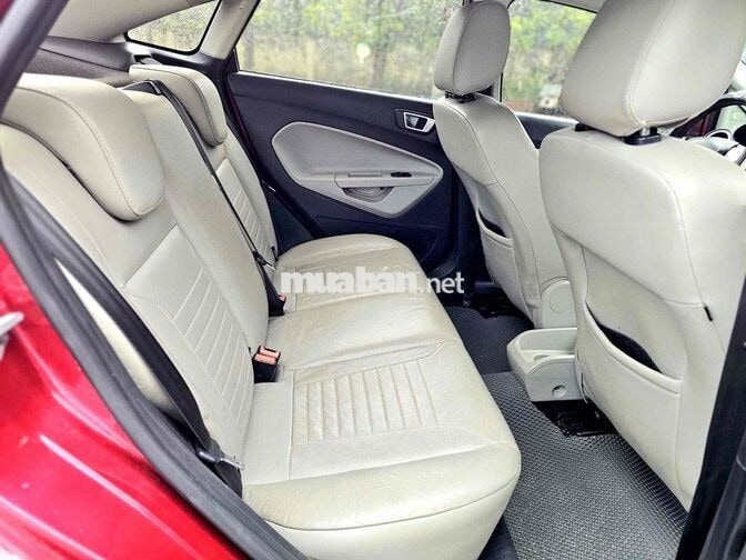 Toyota Hà Đông ban Fiesta Titanium 2015 Đỏ 8v7km