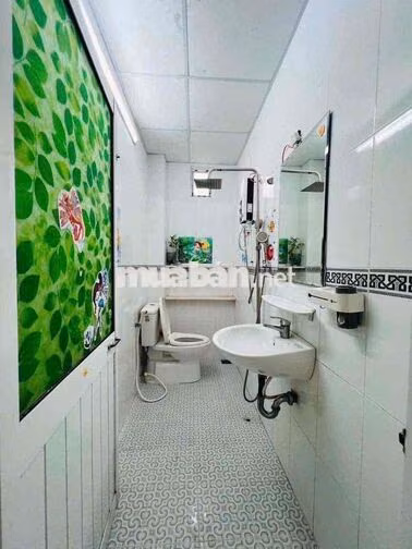 CHO THUÊ NHÀ- 44M2- 2PN + 2 WC- HẺM 4M- LÝ CHIÊU HOÀNG,Q6- 10TR