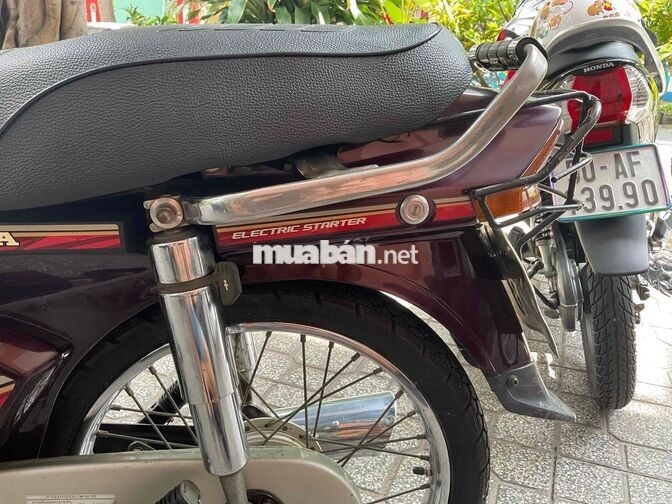 Honda Dream II Thái Lan Nâu đỏ