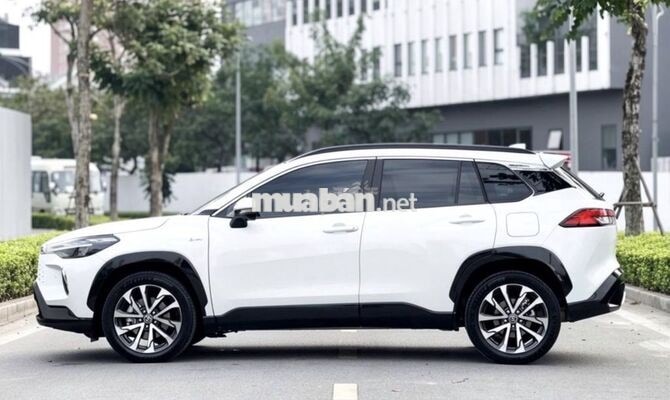 Toyota Corolla Cross Trắng 2 vạn km Việt Nam