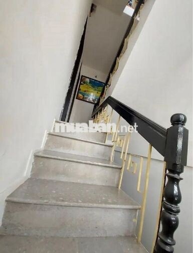 Cho thuê căn hộ 60m2 khép kín riêng biệt 46 Quốc Tử Giám 4triệu/thg HN