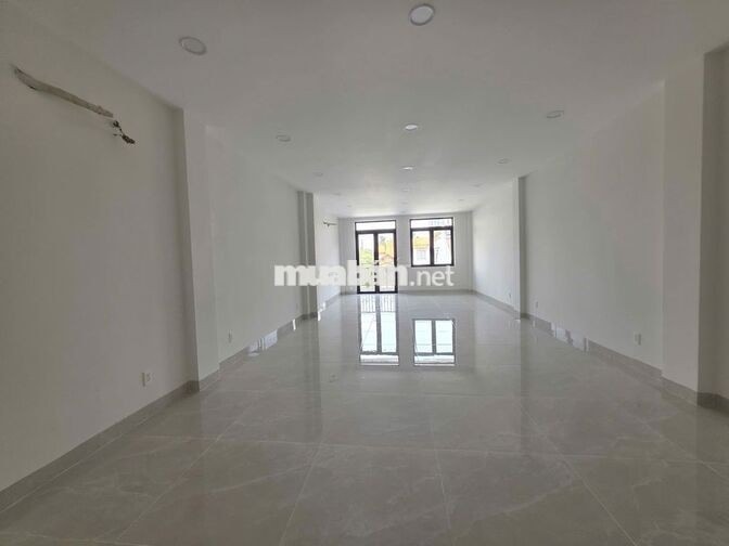 NHÀ ĐƯỜNG CỘNG HÒA DIỆN TÍCH: 5X20M HẦM 4 TẦNG CÓ THANG MÁY, CHO THUÊ