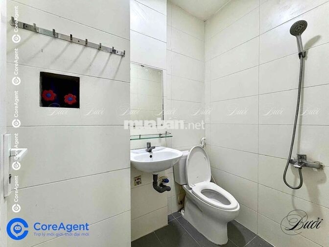 STUDIO CỬA SỔ TRỜI FULL NỘI THẤT NGAY HOÀ BÌNH- ĐẦM SEN -VHU 5P ĐI XE