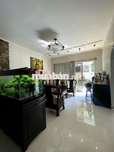 NHÀ CÓ SÂN, VỊ TRÍ ĐẸP HẺM SỐ 183 LÊ VĂN SỸ QUẬN PHÚ NHUẬN