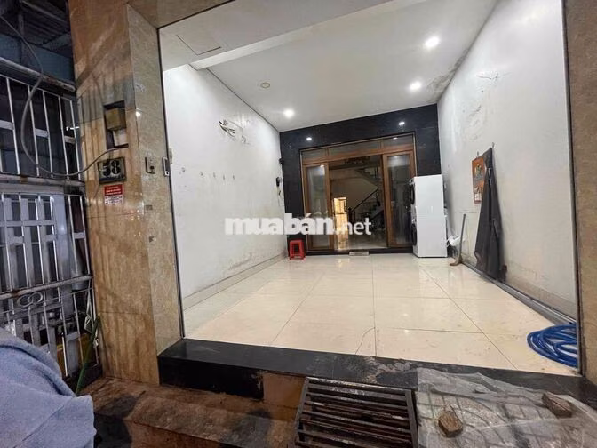 Chính chủ cho thuê MB ngay chợ Thạch Đà giá chỉ 8tr
