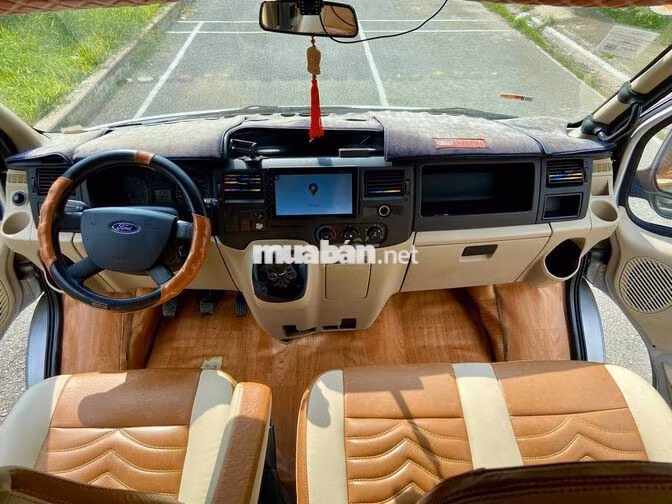 Ford Transit 2018 16 chỗ Bạc 236.000km