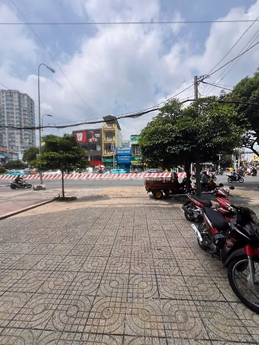CHO THUÊ NHÀ NGUYÊN CĂN MT ÂU CƠ TÂN BÌNH NGAY NGÃ TƯ ÂU CƠ LẠC LONG Q