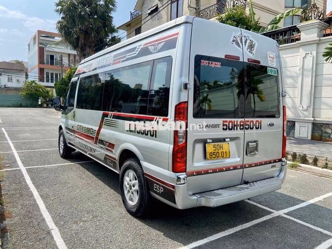 Ford Transit 2018 16 chỗ Bạc 236.000km