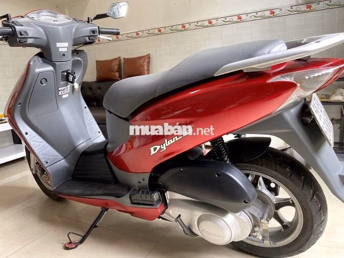 Honda Dylan 150 Xe tay ga màu Đỏ