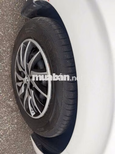 Hyundai i10 Sedan 2023 Tự động Trắng 50000 km