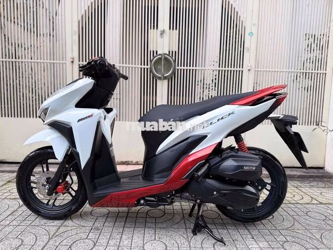 Honda Click 150 2021 Trắng Đỏ 18000km