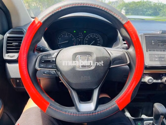 Honda City 2022 số tự động màu trắng