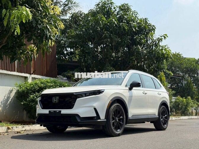 Honda CR-V e HEV RS Giảm giá đến 110tr