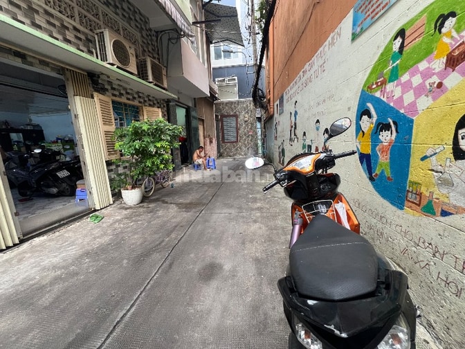 Bán nhà 2 mặt hẻm xe hơi Nam Kỳ Khởi Nghĩa, P8, Quận 3, giá: 11,7 tỷ