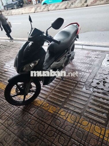 Yamaha Xe tay ga màu Đen
