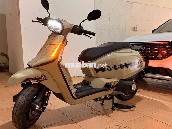 Lambretta V125 2026 odo 3000 km