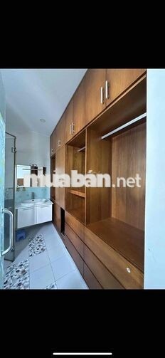 Tìm nữ ở ghép phòng trong nhà NC , dọn vào ở liền