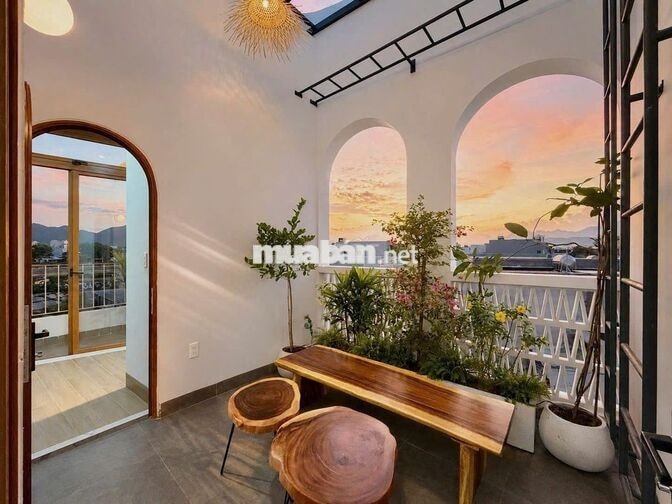 🏝️✨ MINI VILLA LUXURY – NGUYỄN TẤT THÀNH, SÁT BIỂN 🌊 ✨🏝️