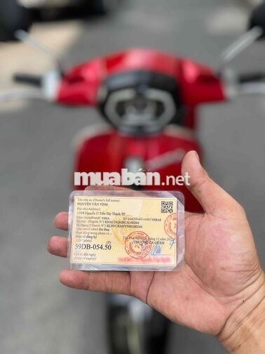 Piaggio Vespa 50cc 2022 màu Đỏ vỏ theo xe đủ gtdd