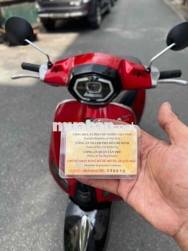 Piaggio Vespa 50cc 2022 màu Đỏ vỏ theo xe đủ gtdd