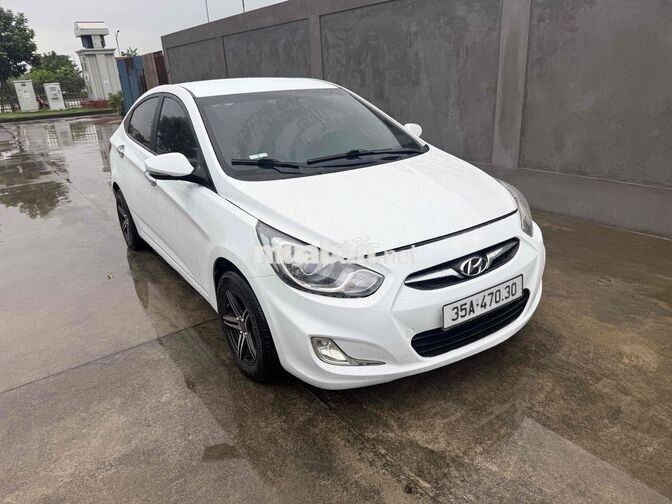 Hyundai Accent 2011 Tự động Trắng