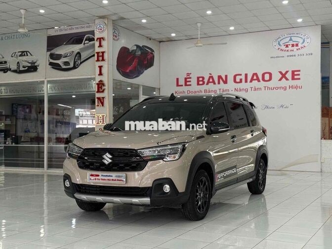 Suzuki XL-7 2024 Hybrid bản cao cấp 2 tông màu