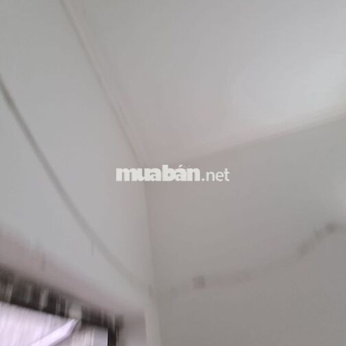 Cho thuê phòng tầng 1, diện tích 20m², giá tiền 2,5 triệu/tháng