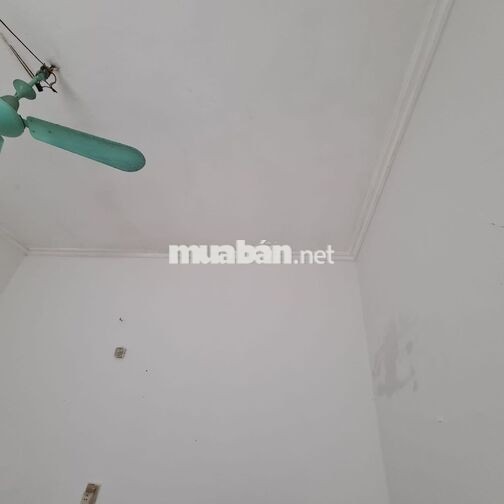 Cho thuê phòng tầng 1, diện tích 20m², giá tiền 2,5 triệu/tháng
