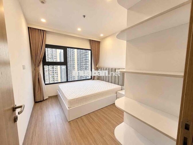 cần bán gấp 2 ngủ 54,5m Full nội thất , 3.45 TỶ Vinhomes Smart City