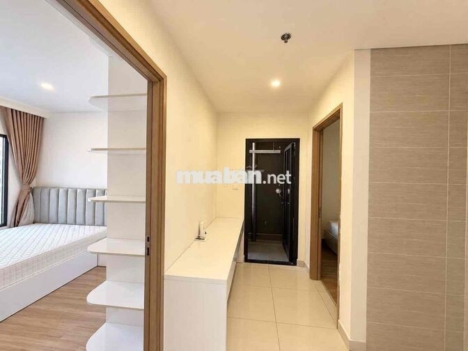 cần bán gấp 2 ngủ 54,5m Full nội thất , 3.45 TỶ Vinhomes Smart City