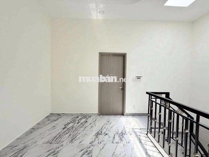 Cho thuê nguyên căn Mới Đẹp, 3pn 4wc, Đg Nguyễn Thượng Hiền P1 Gò vấp