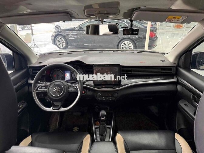 Suzuki XL-7 2024 Hybrid bản cao cấp 2 tông màu