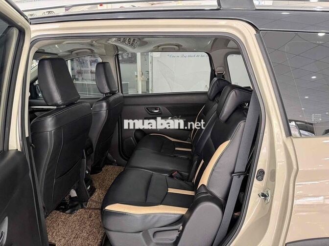 Suzuki XL-7 2024 Hybrid bản cao cấp 2 tông màu