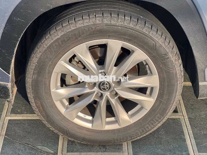 Toyota Cross 1.8 G 2022 Xám Nhập khẩu