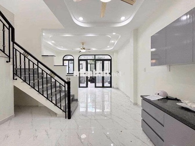 Cho thuê nguyên căn Mới Đẹp, 3pn 4wc, Đg Nguyễn Thượng Hiền P1 Gò vấp