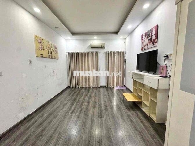 BÌNH THẠNH - XE HƠI NGỦ NHÀ - NGAY NƠ TRANG LONG - 75M2 2 TẦNG