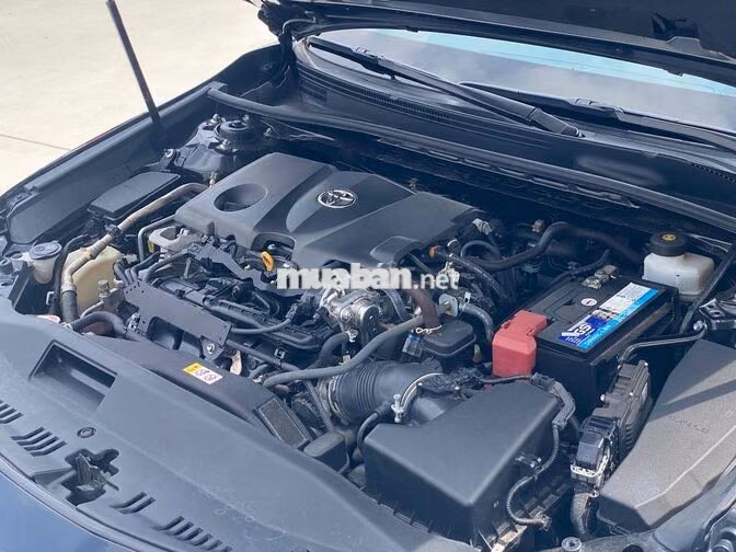 Toyota Camry 2.5Q 2022 Đen 28.000km
