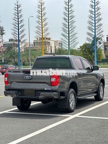 Ford Ranger XLS AT 4x2 2024 Ghi Xám 2.246 km