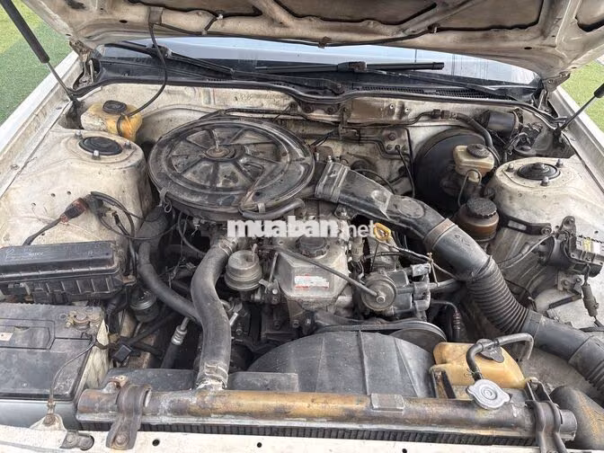 Toyota Cressida 1992 Số sàn Trắng