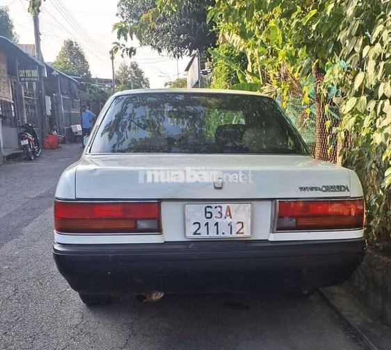 Toyota Cressida 1992 Số sàn Trắng